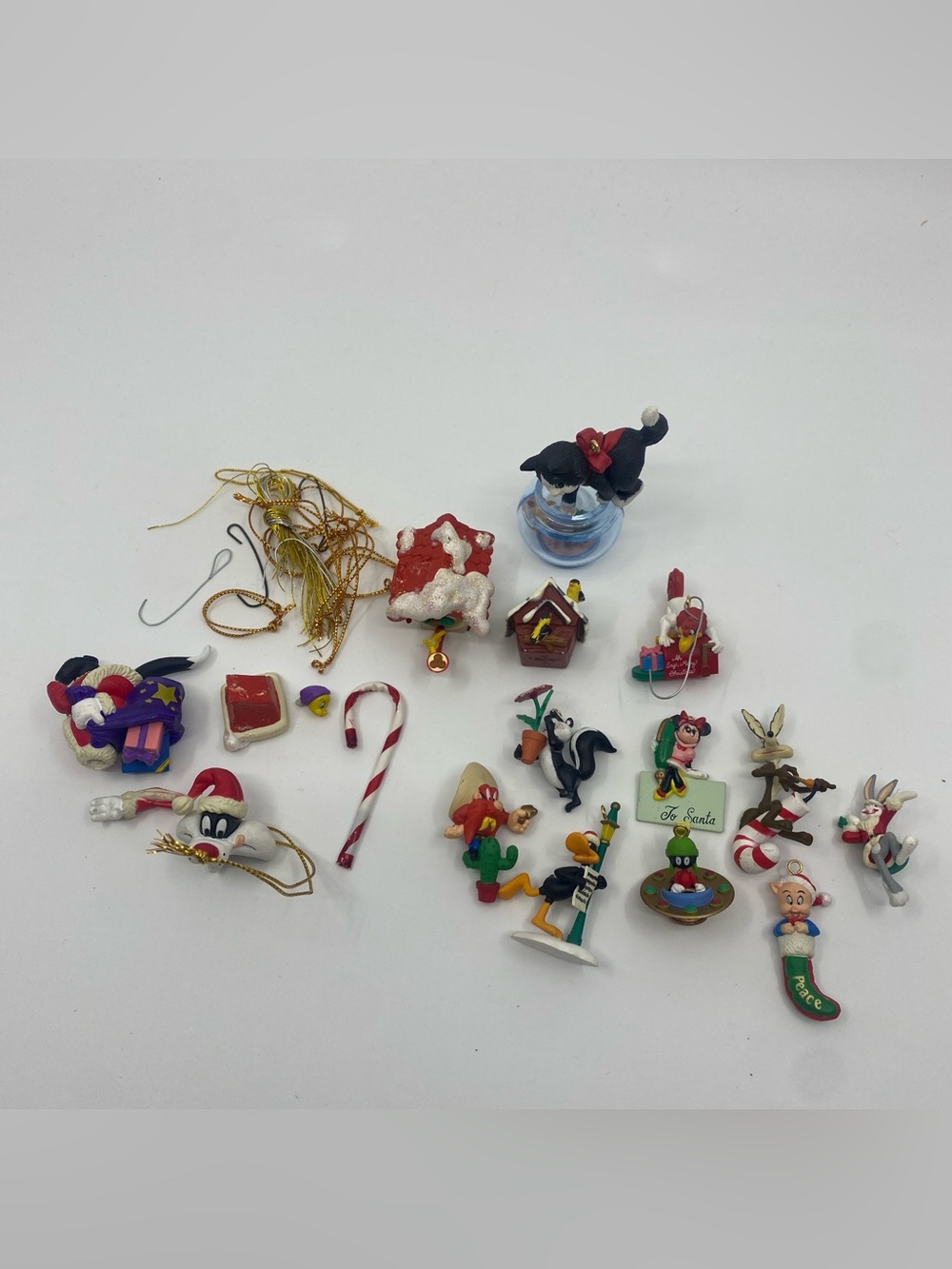 Vintage lot of Looney Tunes Christmas ornaments holiday daffy Sylvester